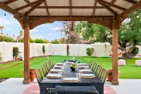7BR Scottsdale Resort Pool Sport Court Spa - Bungalows