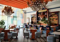Graduate by Hilton Auburn Al - bar