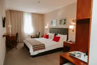 Howard Johnson by Wyndham Yerba Buena - Gym