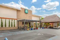 Quality Inn Florida City - Gateway to the Keys - parking