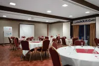 Albert Lea Inn and Suites - Bintang 3