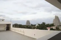 Majestic Meridian - 2-Star