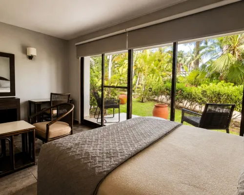 Sina Suites Cancun - Solo Adultos Hotels near Kosher Luxus