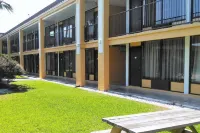 Econo Lodge - Parkplatz