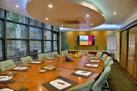 City Lodge Hotel Fourways - บริการรถรับส่ง