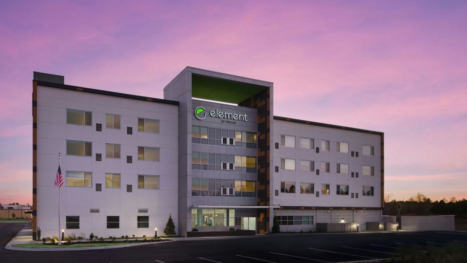 Element Pooler Savannah Airport