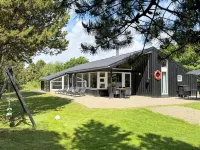 12 Person Holiday Home in Fanø-by Traum - 3-Star