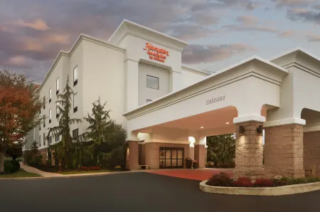 Hampton Inn & Suites Cleveland-Mentor