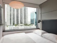 Citizenm Miami Brickell Hotels near Brickell
