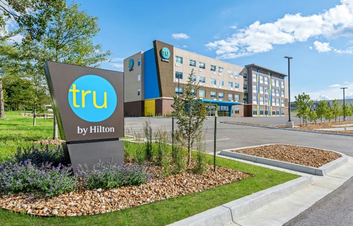 Tru by Hilton Kansas City Airport