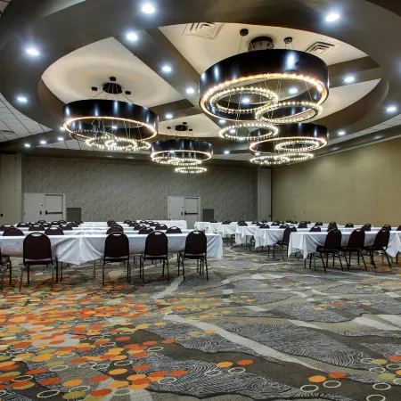 DoubleTree by Hilton Mt. Vernon