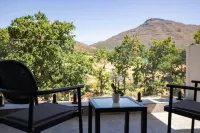 Franschhoek Hotel - Mountain view