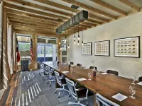 Cavalry Court, by Valencia Hotel Collection - Parking