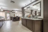 Red Roof Plus+ & Suites Knoxville West - Cedar Bluff - Aamiainen