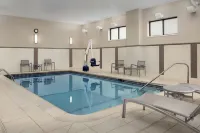 Courtyard Syracuse Downtown at Armory Square - Pools