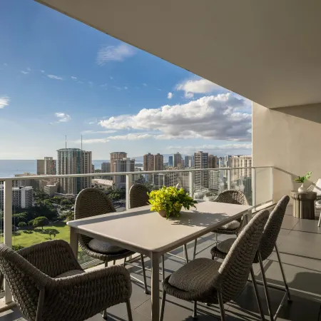 The Ritz-Carlton Residences, Waikiki Beach