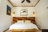 Liquid Dive Resort - balcony