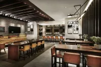 杜拜購物中心大道希爾頓花園酒店 - 酒吧