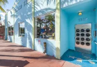 South Beach 1BR on Washington Ave · 5 Min to Sand - Condos
