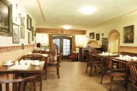 Hotel Leonardo - พร้อมอาหารเช้า