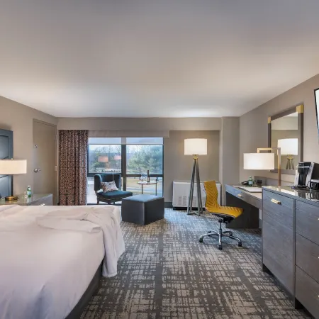 Crowne Plaza PROVIDENCE-WARWICK (AIRPORT) by IHG