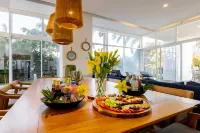 Marina Vallarta Garden House | Ocean & Pool Vibe - 홈스테이