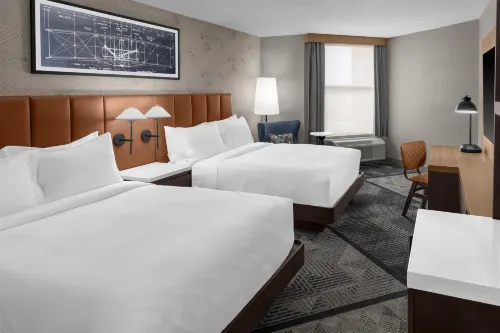 DoubleTree by Hilton Dayton Fairborn - Parkplatz