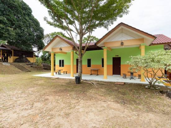 Spot On 89906 Kendong Village Resort Rembau Updated 2021 Price Reviews Trip Com