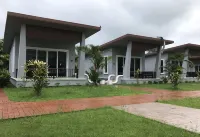 Khaolak Mountain View Resort