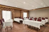 Days Inn by Wyndham Levis Hotels in Levis