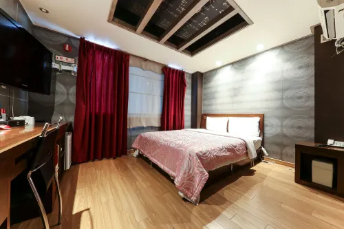 Jincheon Palace