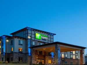 Holiday Inn Express & Suites Frazier Park