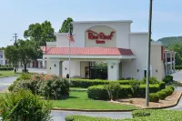 Red Roof Inn Dalton فنادق في دالتون
