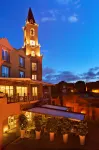 The Address Boutique Hotel - บริการรถรับส่ง