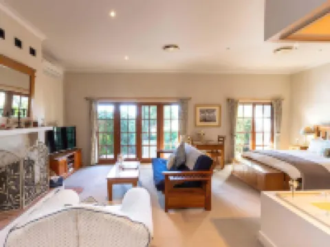 Strathearn Park Lodge Hotels in Scone
