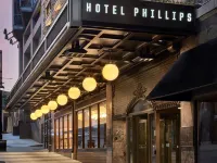 Hotel Phillips Kansas City, Curio Collection by Hilton Hotels near The Arvin Gottlieb Planetarium