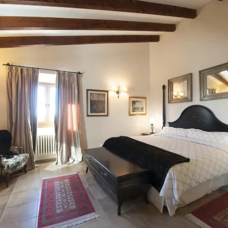 Can Corem de Son Moix - Luxurious 6-Bedroom Villa Just 10 Minutes from the Beach
