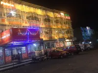 Hotel Om Palace Hotels in Waksai