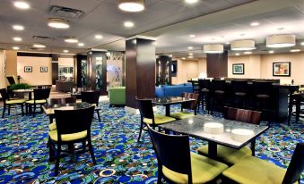 Holiday Inn Express & Suites Atlanta Arpt West - Camp Creek