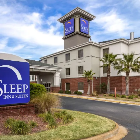 Sleep Inn & Suites