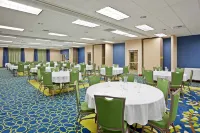 Holiday Inn Express & Suites Sequim Hotels in Sequim