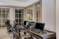 Econo Lodge Whitehall Near Michigan's Adventure Hotel a White River Township