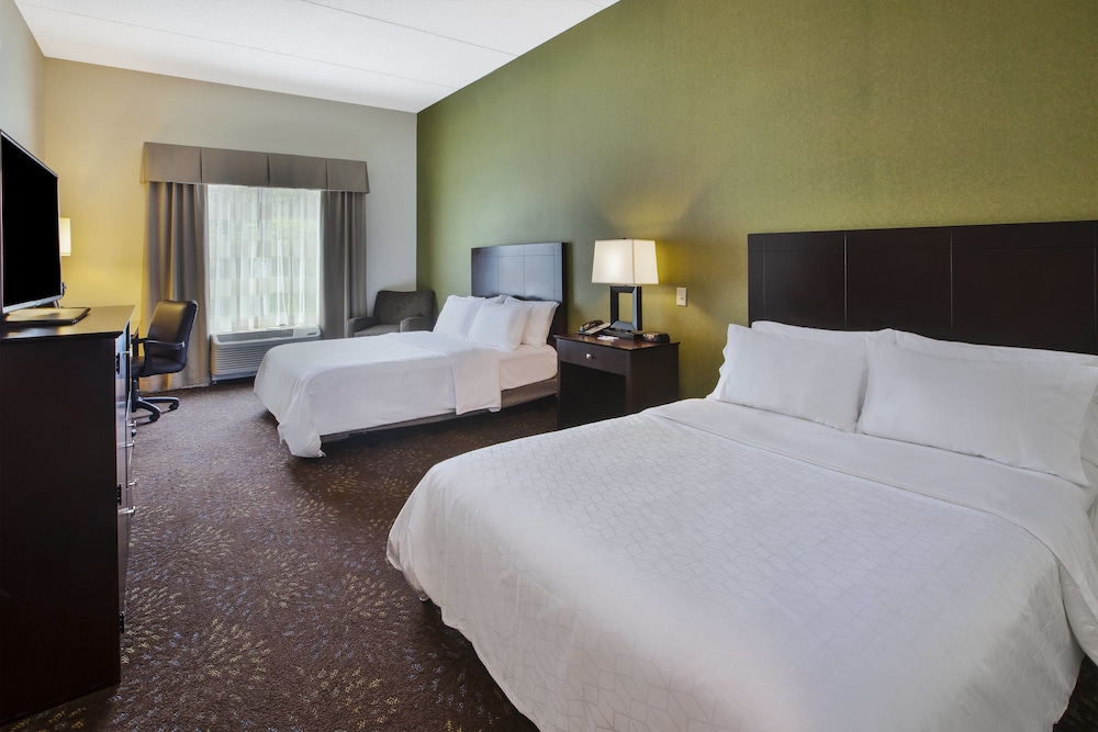 Holiday Inn Express & Suites Geneva Finger Lakes, an Ihg Hotel