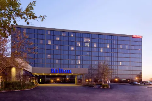 Hilton Kansas City Airport Hotels in May