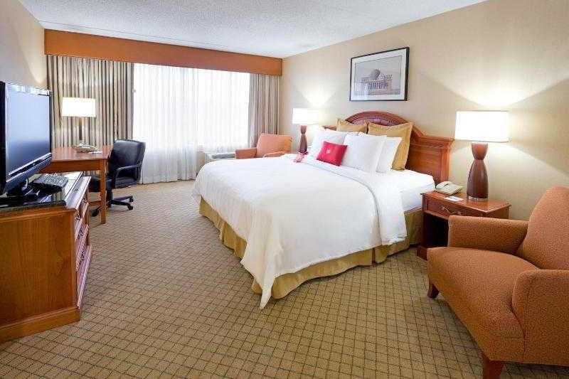 Crowne Plaza Englewood, an Ihg Hotel