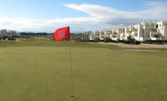 First Floor Non Smoking Air Conditioned 4 Person Luxury Golf Apartment