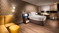 GLo Best Western Nashville - breakfast