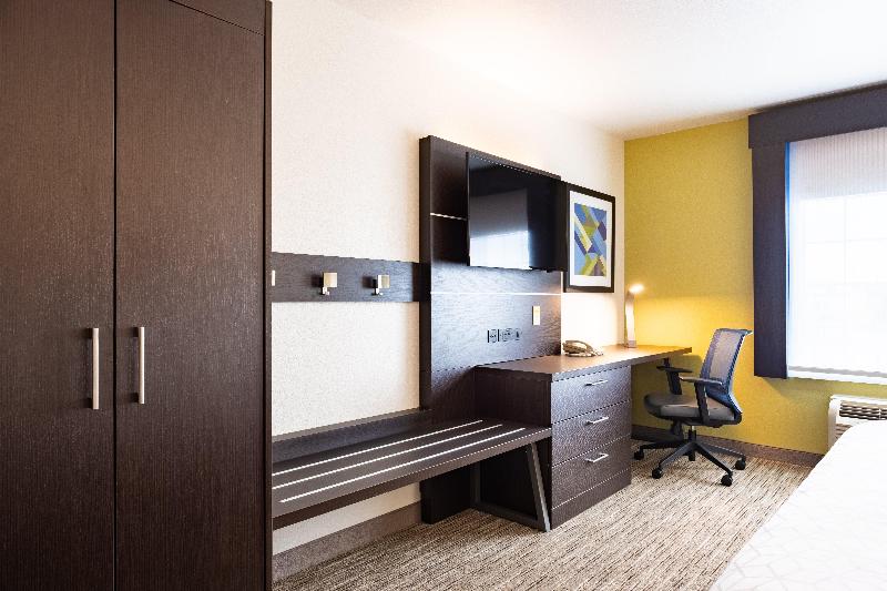 Holiday Inn Express Hotel & Suites Evanston, an Ihg Hotel