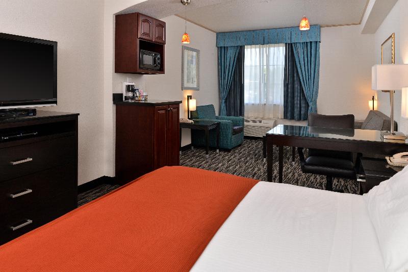 Holiday Inn Express Hotel & Suites Tacoma South - Lakewood, an Ihg Hotel