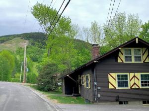 Cannon Four Bed Three Bath Slopeside Home Steps to Mittersill and Slopes